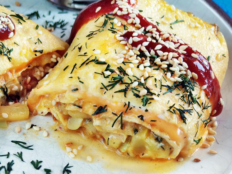 Omlet z cukinią i serami bez mąki