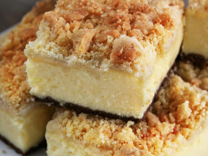 Sernik z jogurtem i kruszonką