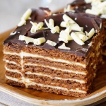 Ciasto przekładane bez...