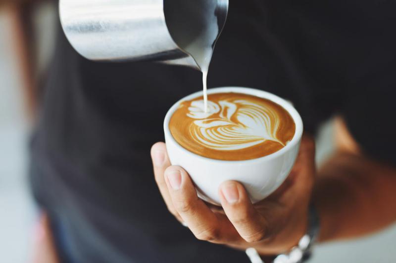 Najpopularniejsze rodzaje kaw mlecznych. Przygotuj je jak prawdziwy barista