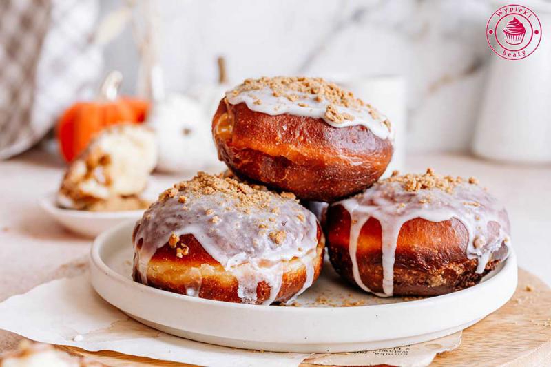 Pączki z kremem ciasteczkowym