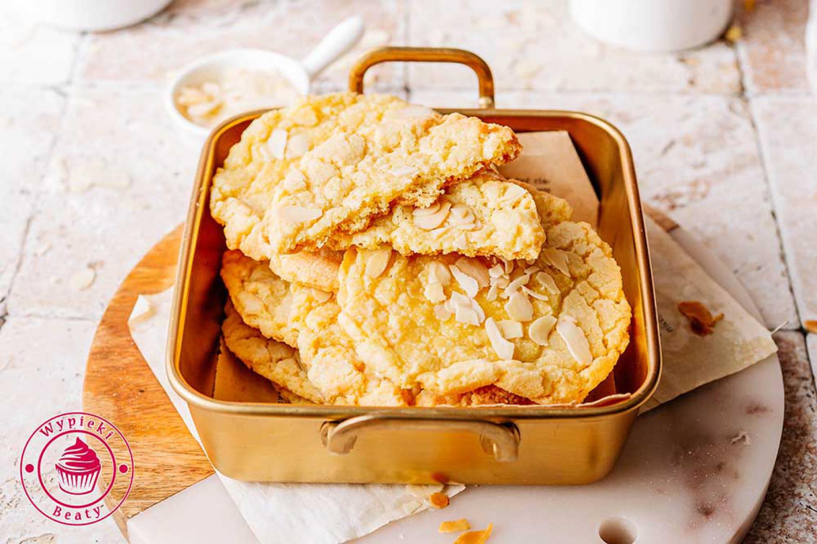 Ciastka almond croissant