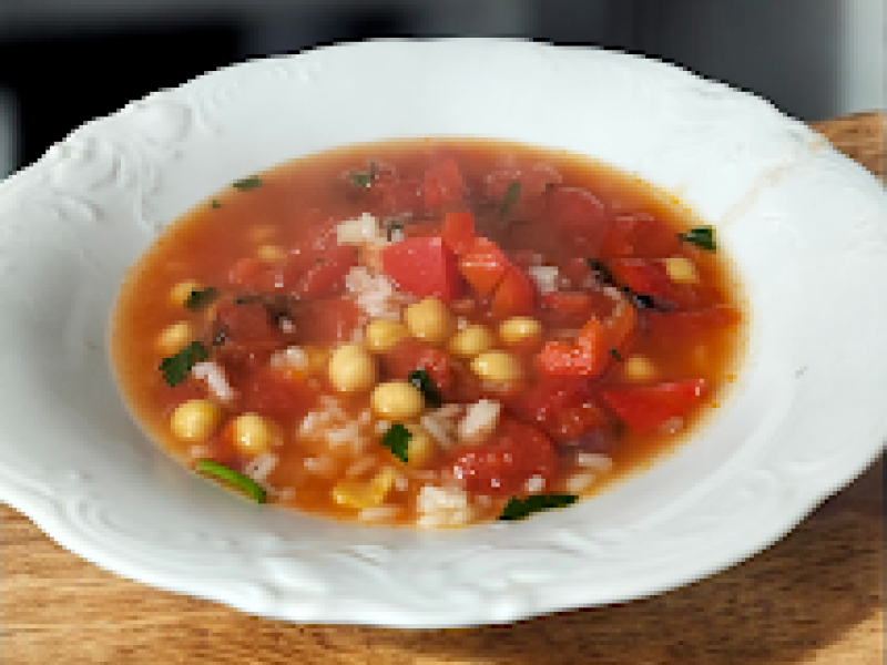 Rozgrzewająca i Domowa Zupa z Ryżem i Ciecierzycą