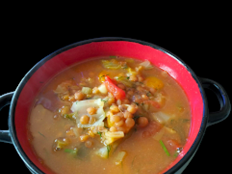 Zupa Gulaszowa z Ciecierzycą i Kapustą