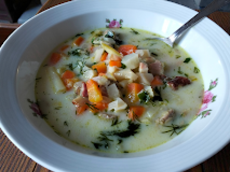 Zupa Jarzynowa na Żołądkach Kurzych