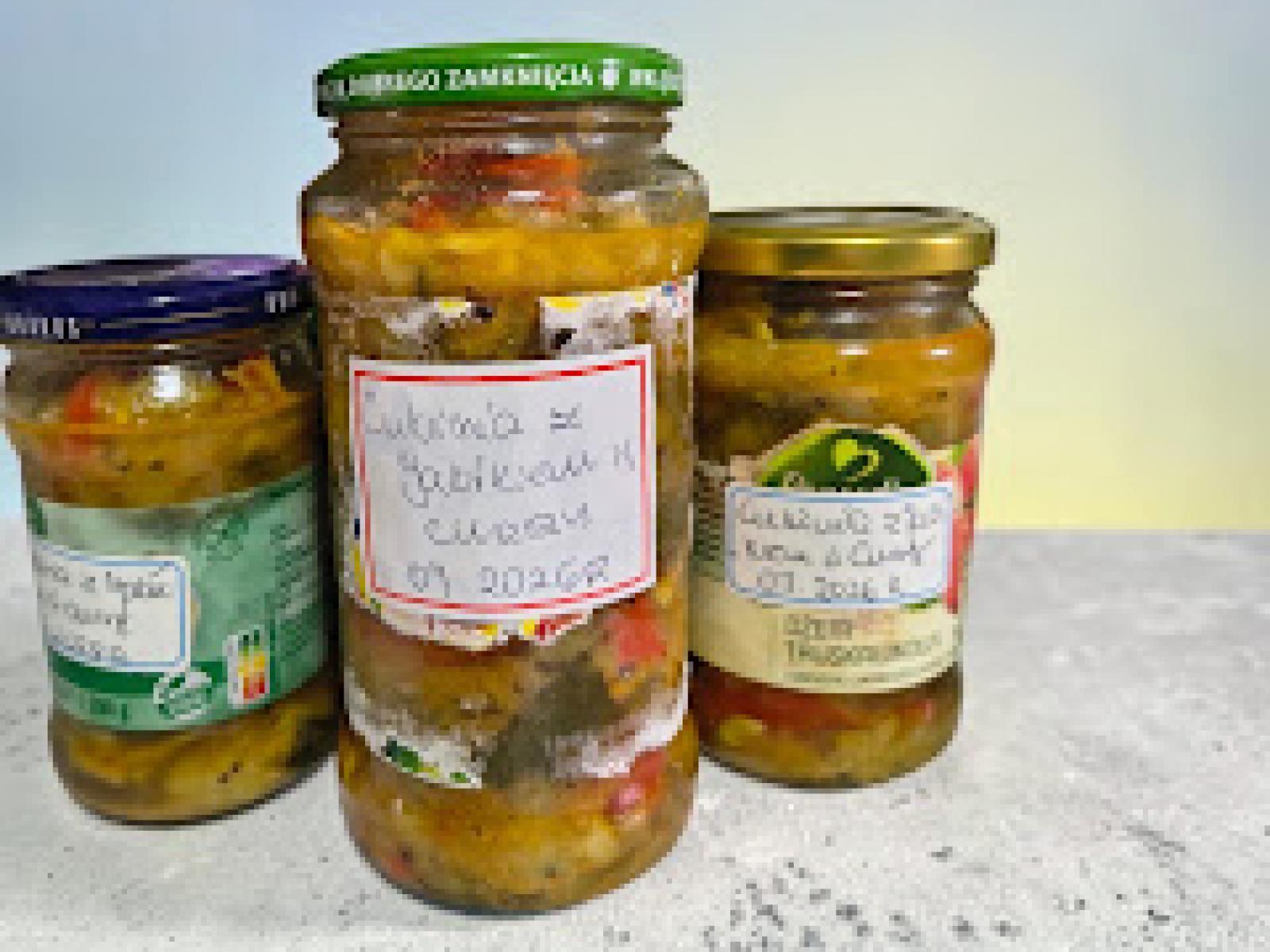Duszona Cukinia z Jabłkiem w Curry