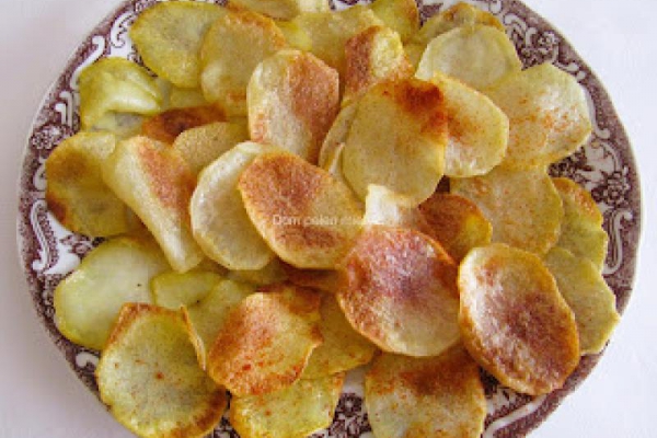 Chipsy z ziemniaków pieczone