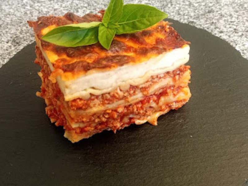 Lasagne z mięsem mielonym