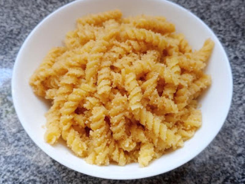 Makaron z bułką tartą