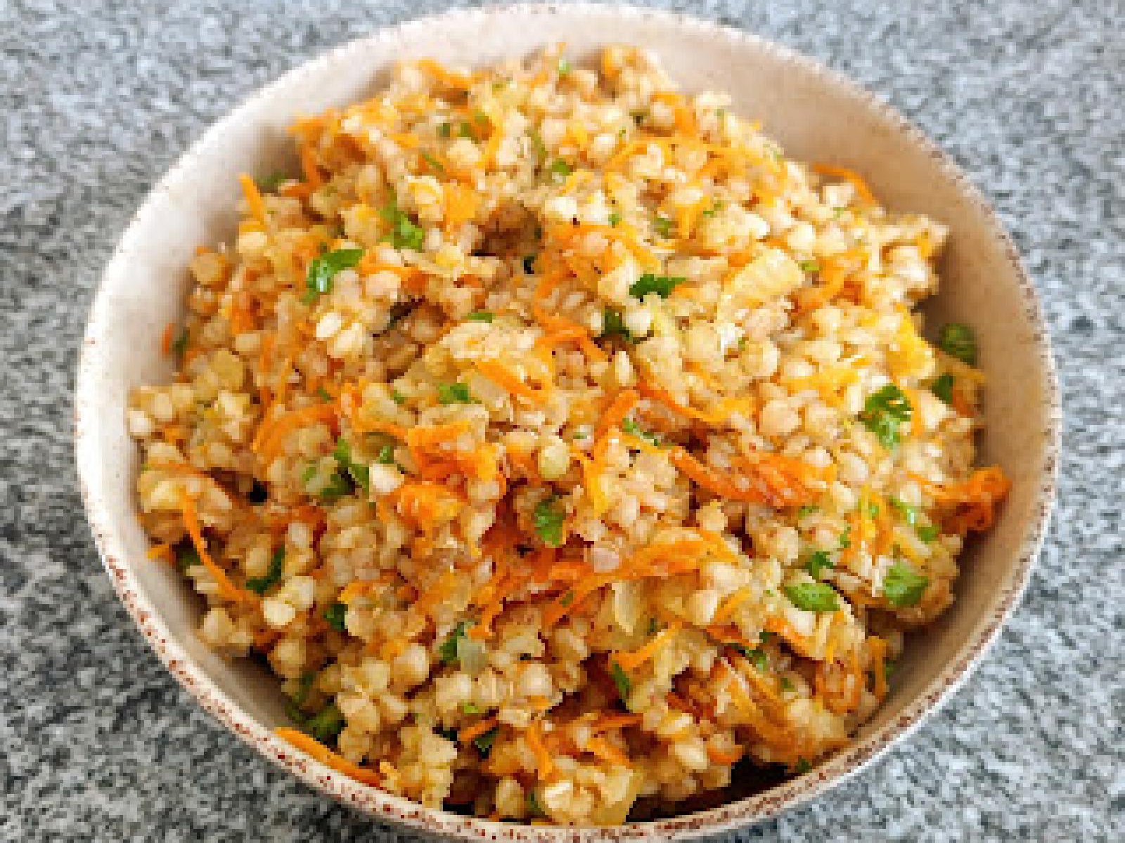 Kasza gryczana biała z marchewką