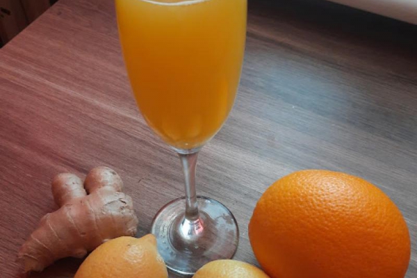 Rozgrzewajacy sok cytrynowo - pomarańczowy
