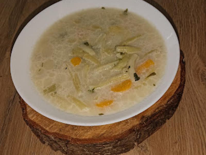 Zupa z żółtej fasolki szparagowej.