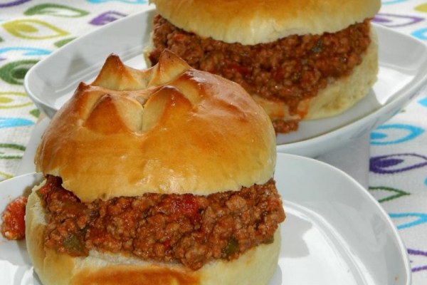 SLOPPY JOES