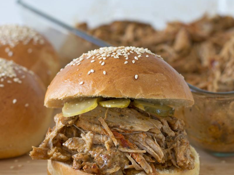 SZARPANA WIEPRZOWINA (PULLED PORK) W MUSZTARDZIE I PIWIE