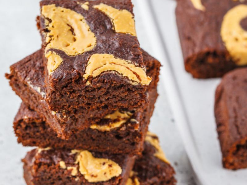 Brownie z masłem orzechowym