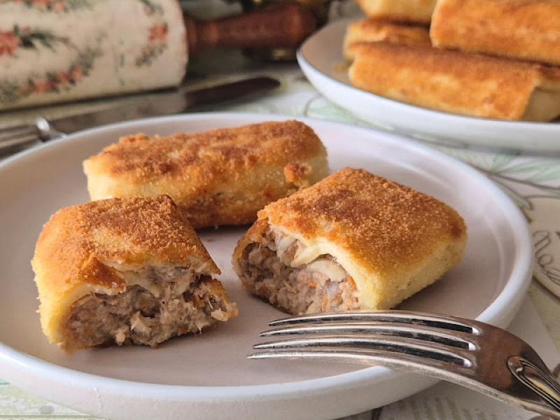 Krokiety z mięsem i pieczarkami
