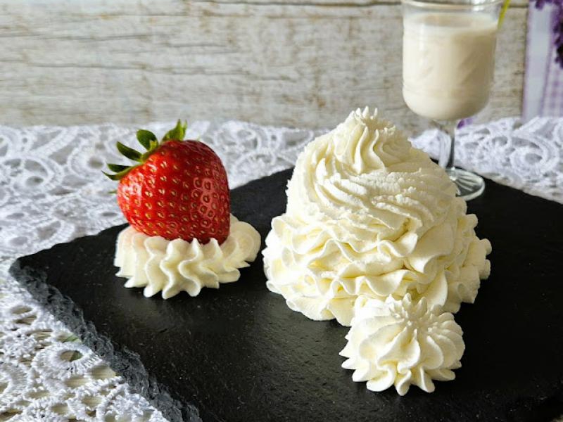 Krem kokosowy Malibu z mascarpone i kremówki