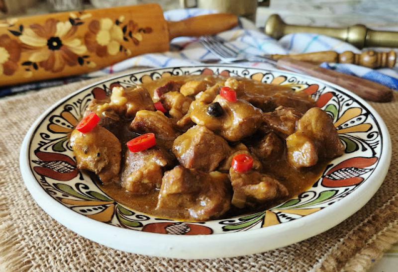 Gulasz z łopatki wieprzowej