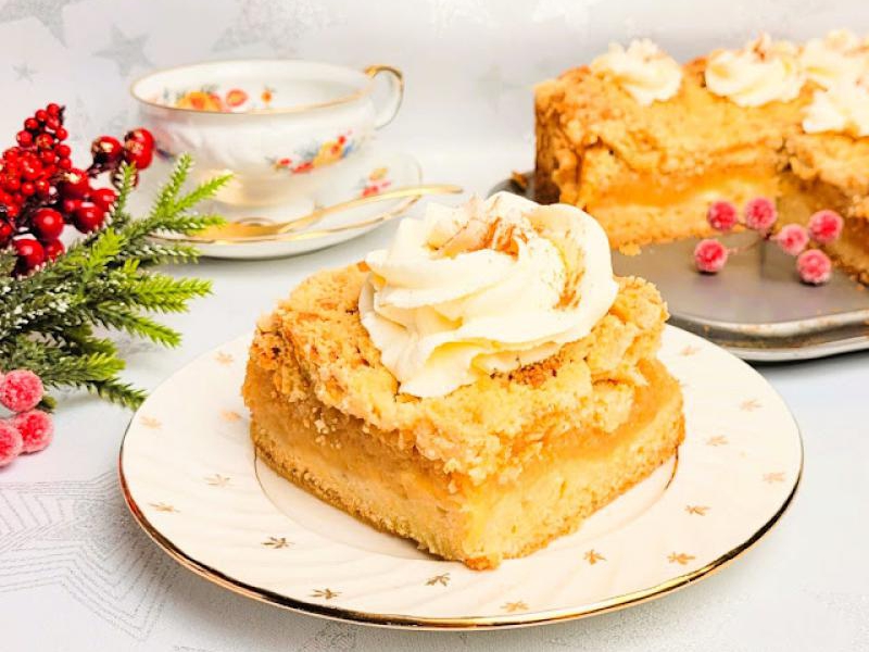 Jabłecznik migdałowy z kruszonką