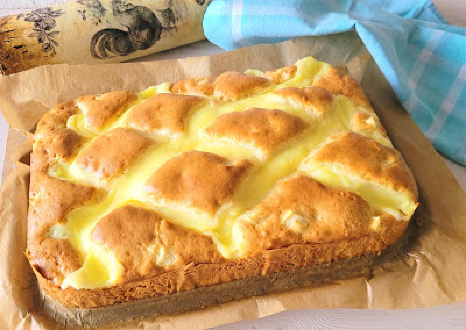 Ciasto jogurtowe z jabłkami i budyniem