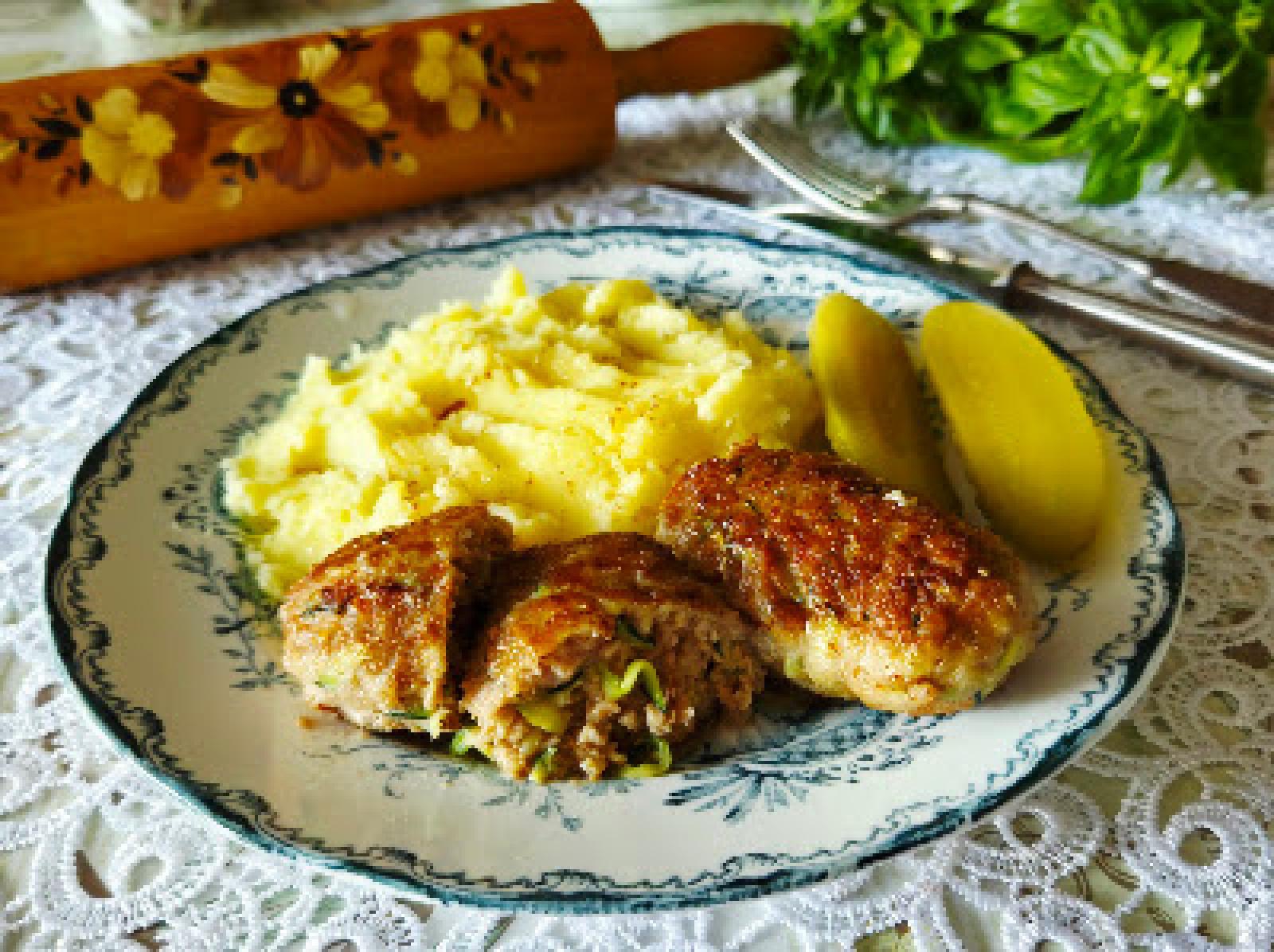 Kotlety mielone z cukinią