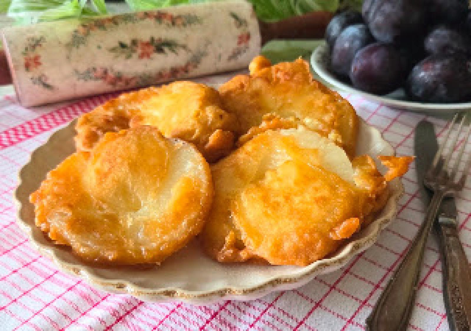 Krążki ananasa w cieście
