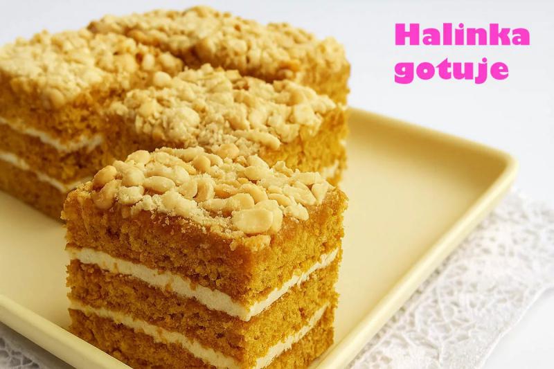 Miodownik z kremem mlecznym i kajmakiem – klasyka, która zawsze się udaje