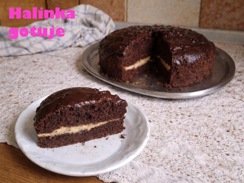 Ciasto czekoladowe z kremem – wilgotne, wysokie i pyszne