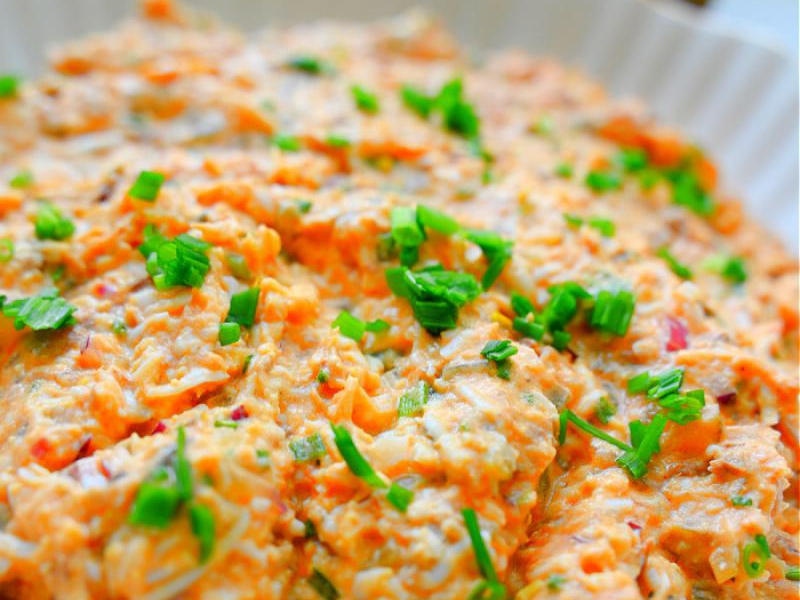 Pasta ze śledzia w sosie pomidorowym