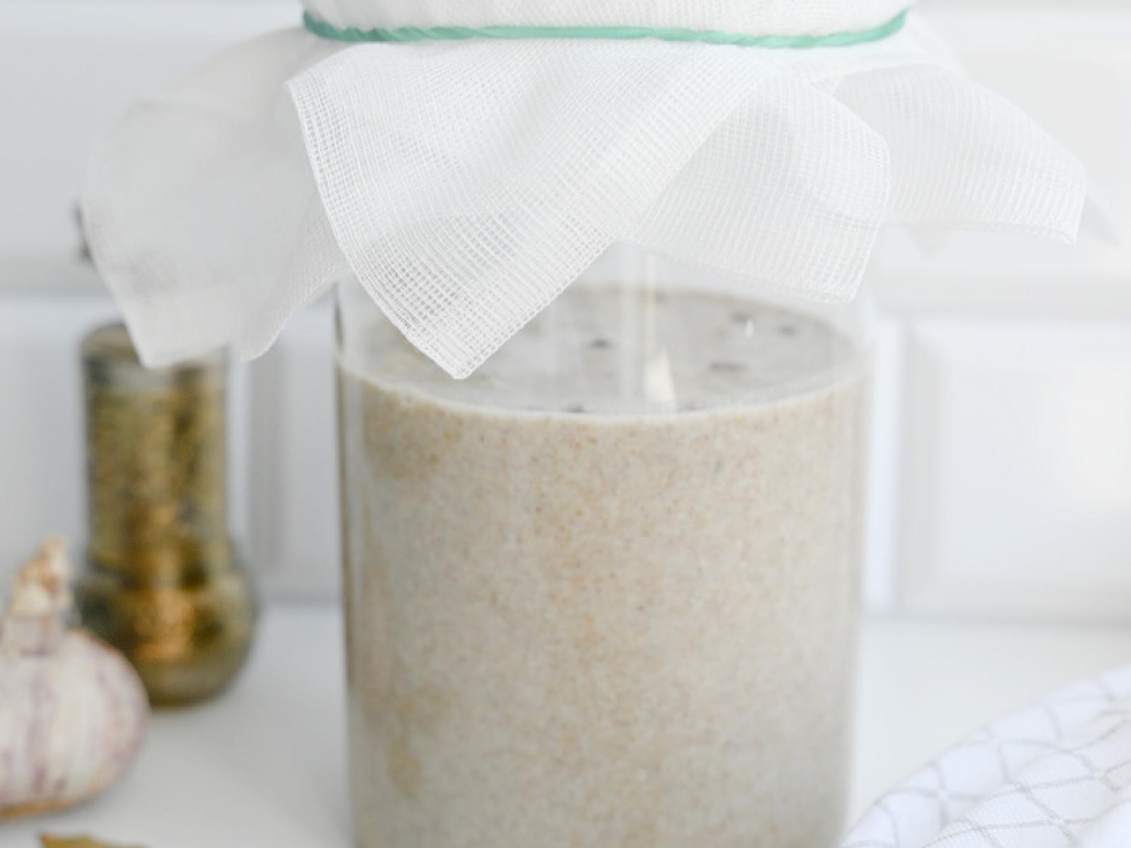 Domowy zakwas na żurek