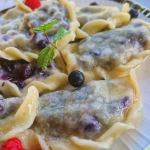 Pierogi z jagodami –...