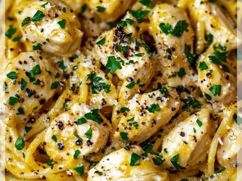 Spaghetti z Kurczakiem w Sosie Musztardowym to pyszne danie