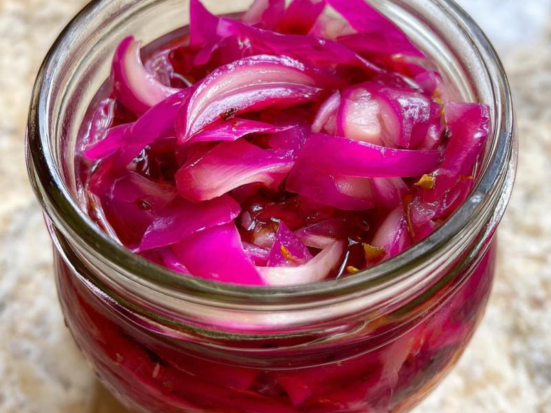 Quick Pickled Red Onions: 4 Steps to Flavor Bliss