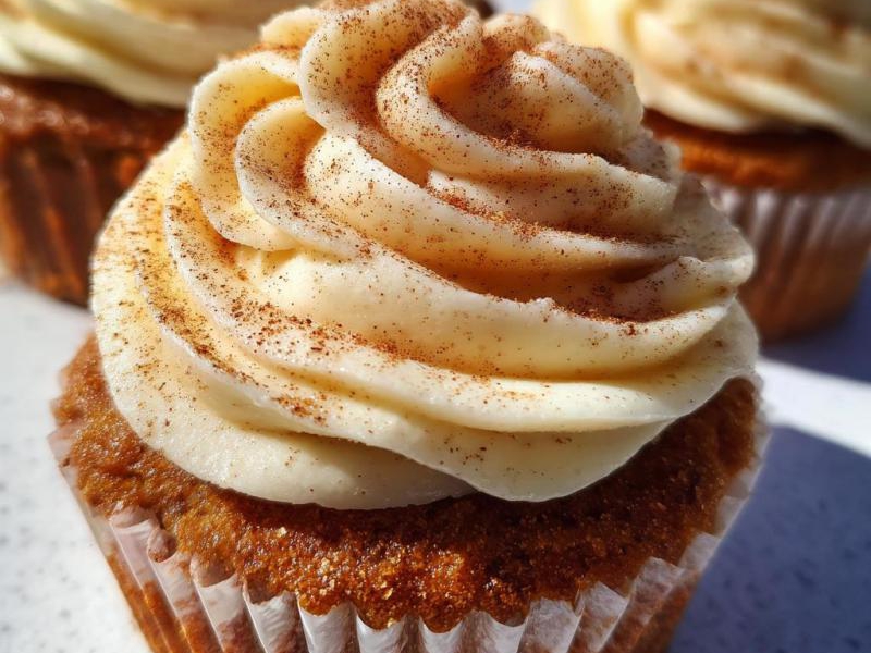 Churro Cupcakes with Cinnamon Cream Cheese Frosting Bliss