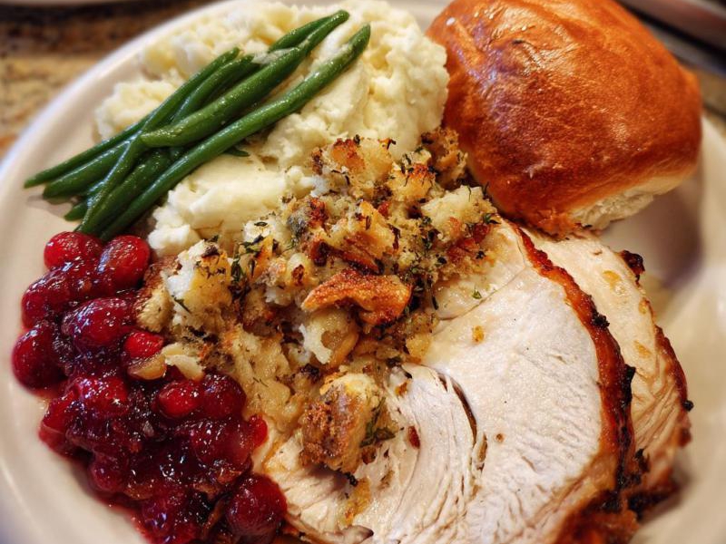 Different Thanksgiving Dinner Ideas for a Memorable Feast