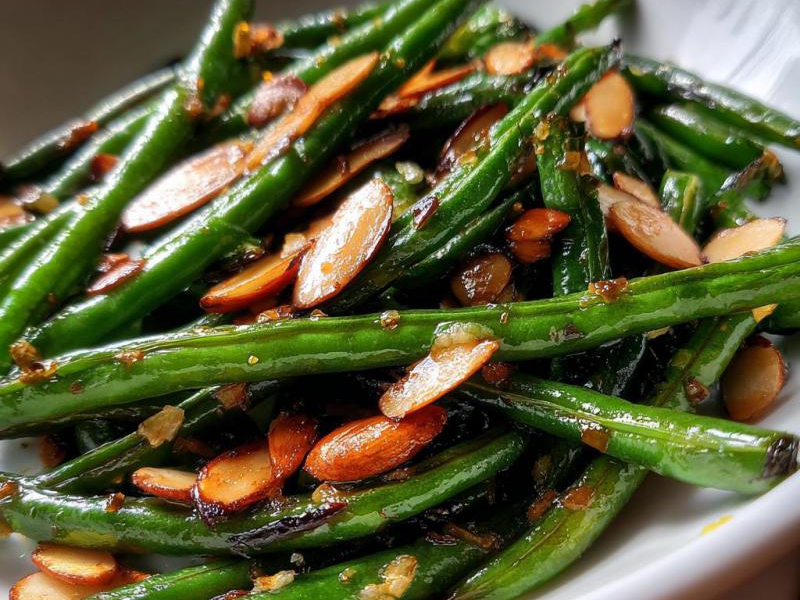 Green Bean Recipes for Thanksgiving: 7 Irresistible Variations