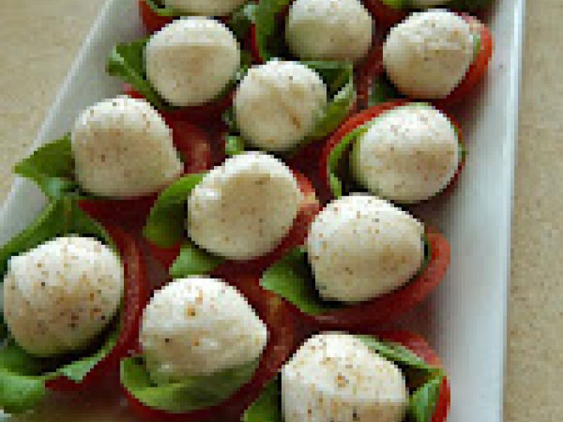 Pomidor - mozzarella - bazylia - zestaw idealny