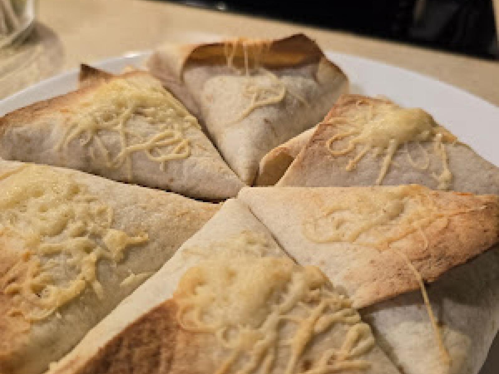Quesadillas - małe trójkąty z kurczakiem
