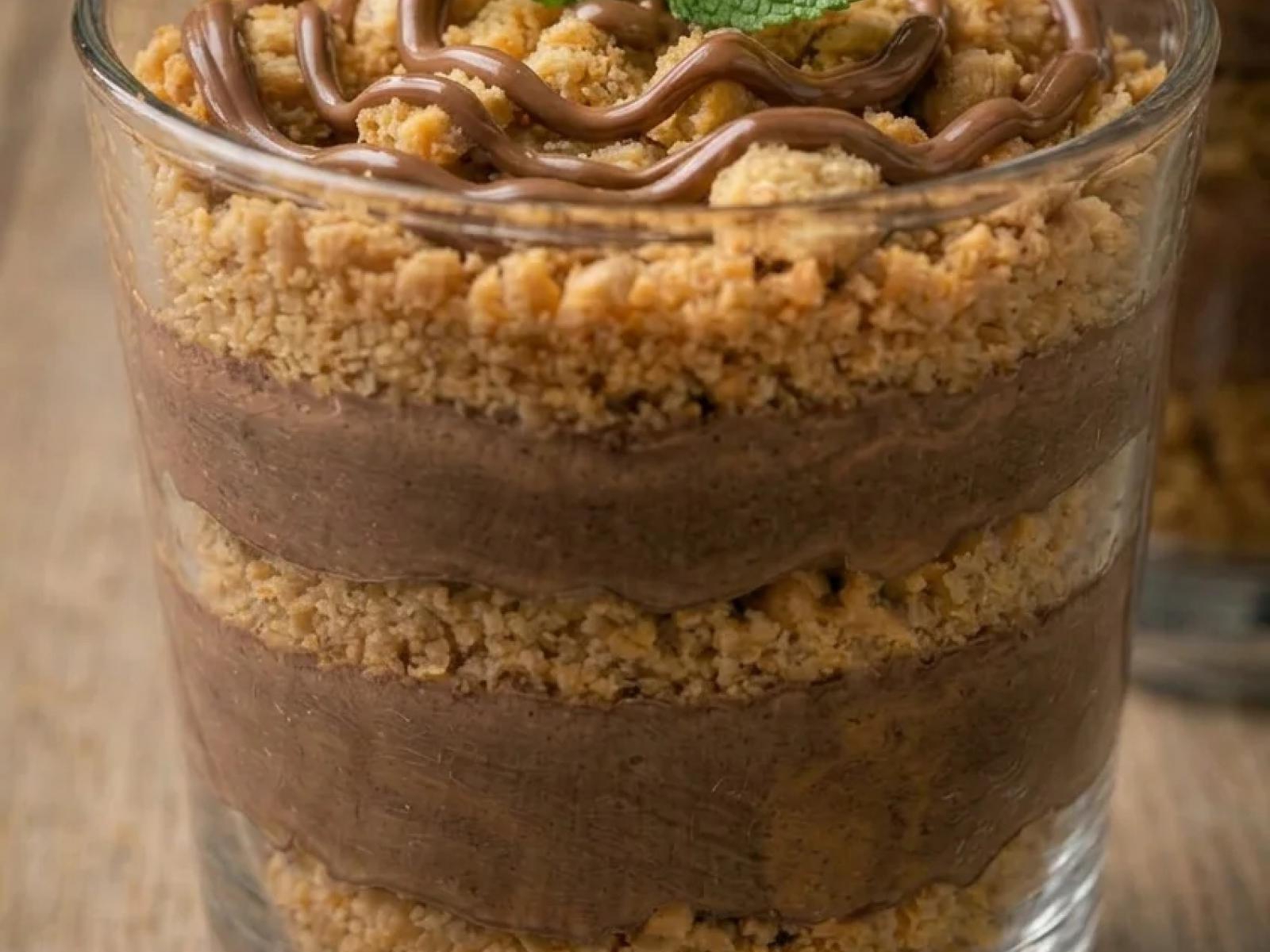 Deser z mascarpone i nutelli – szybki deser z 3 składników bez pieczenia