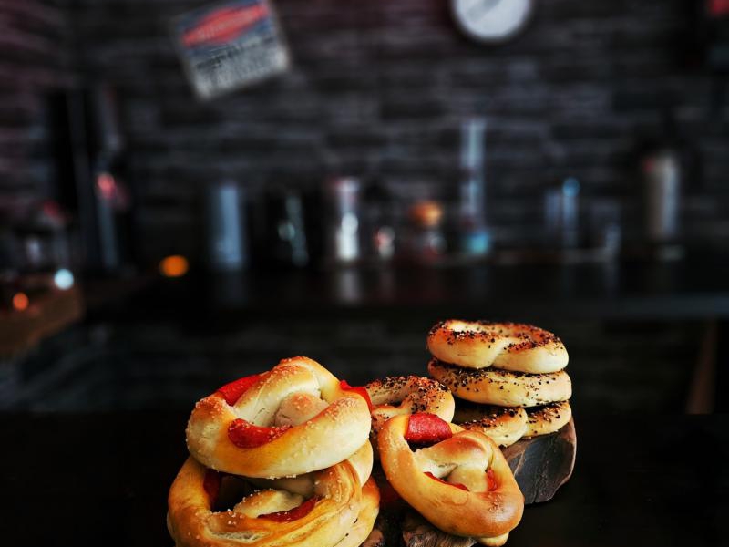 Miękkie precle dworcowe – przepis domowy