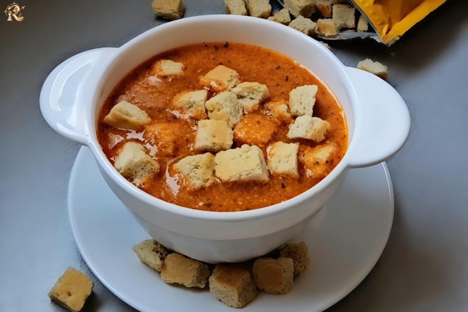 Turecka zupa tarhana z grzankami Mamut. Tarhana Çorbası