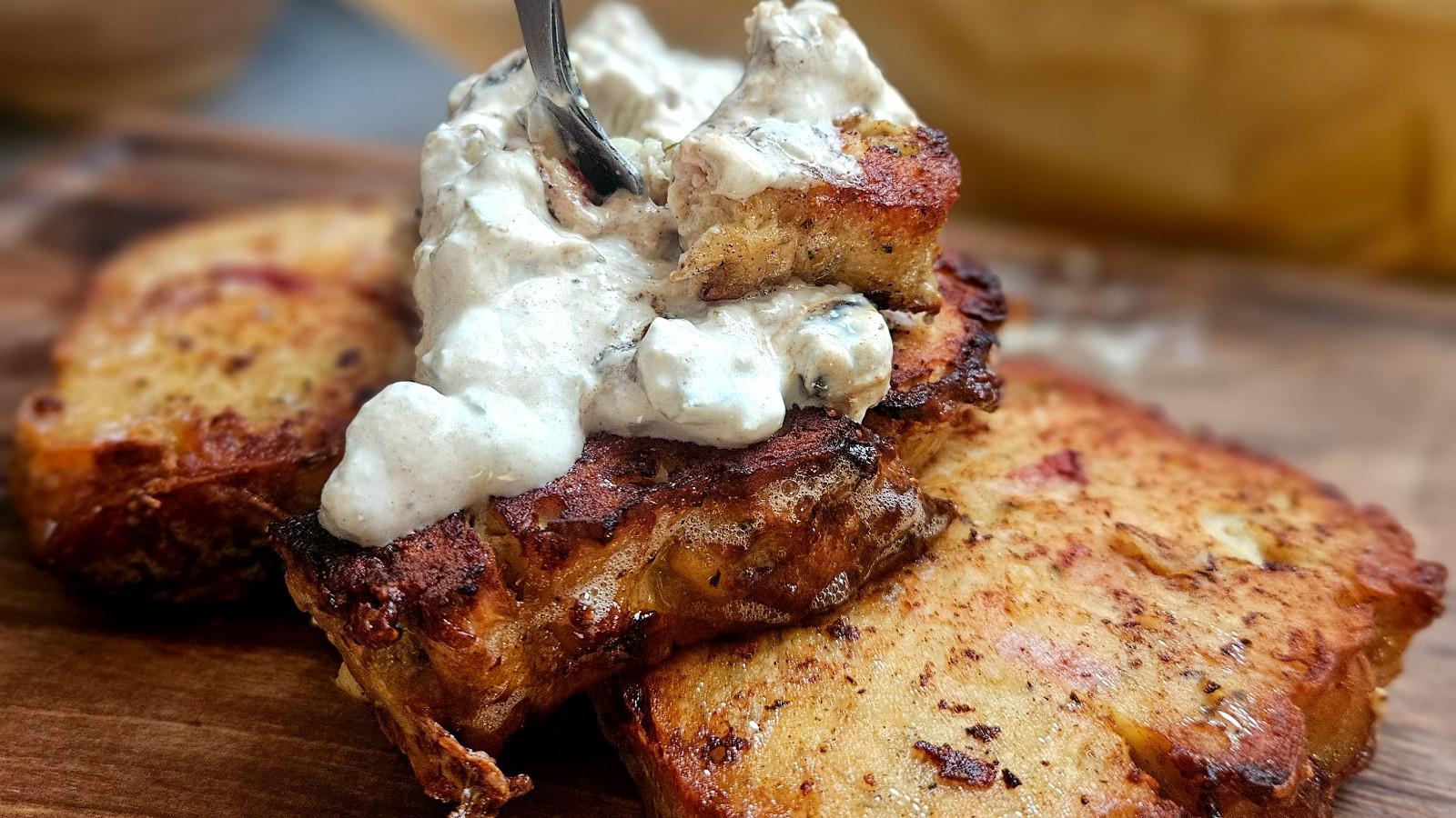 Babka ziemniaczana z kurczakiem i boczkiem