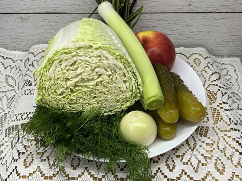 Surówka z kapusty pekińskiej i pora