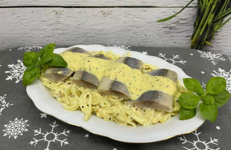 Śledzie w sosie musztardowym