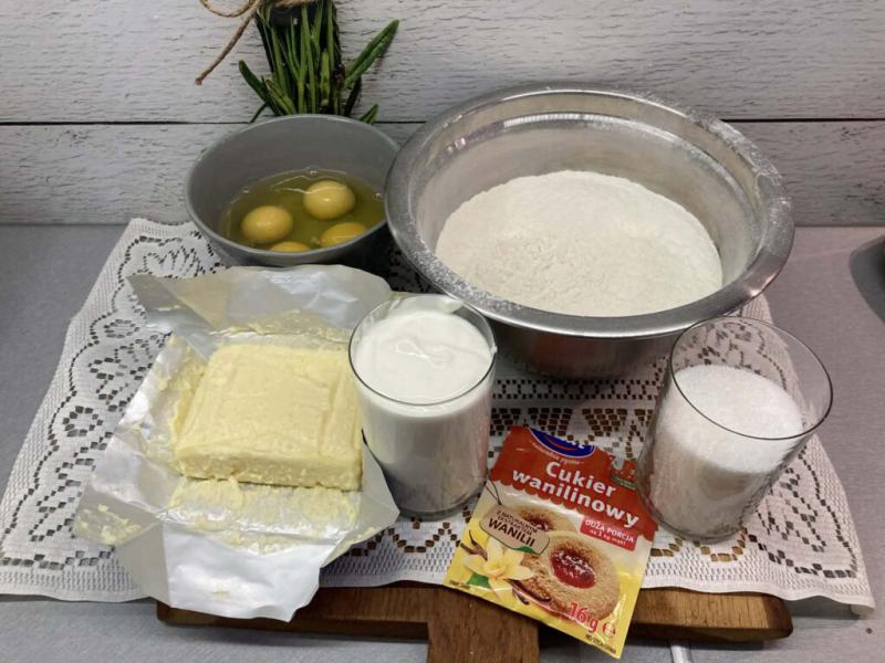 Szybkie ciasto jogurtowe