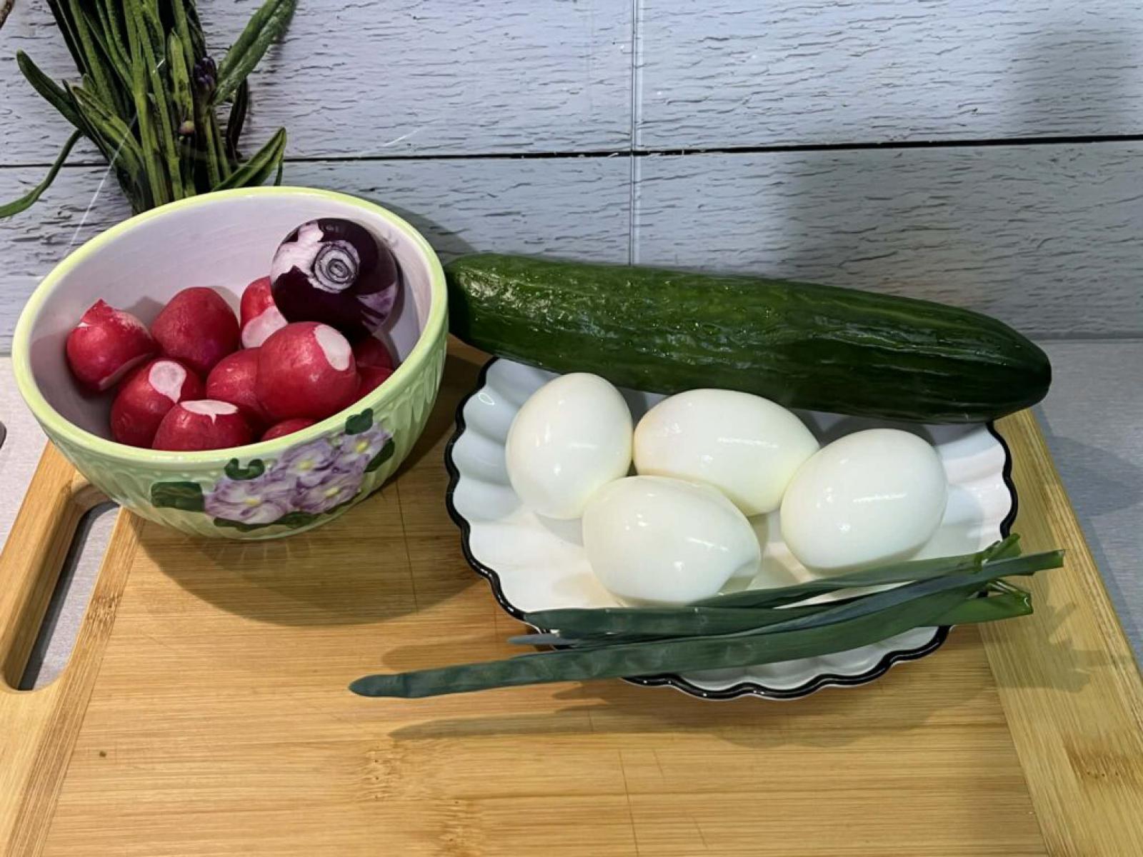 Świąteczna sałatka z jajkiem