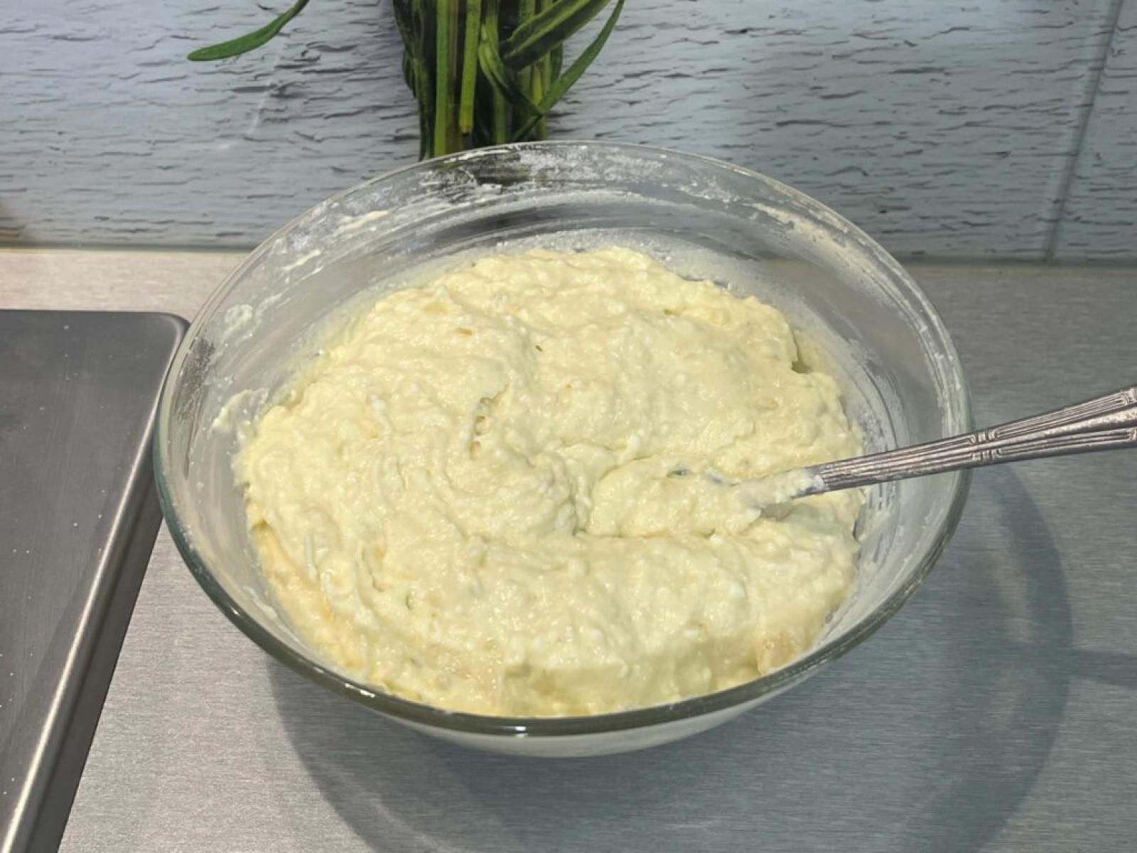 Szybkie i proste placuszki bananowo serowe