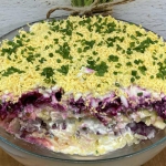 Sałatka warstwowa ze...