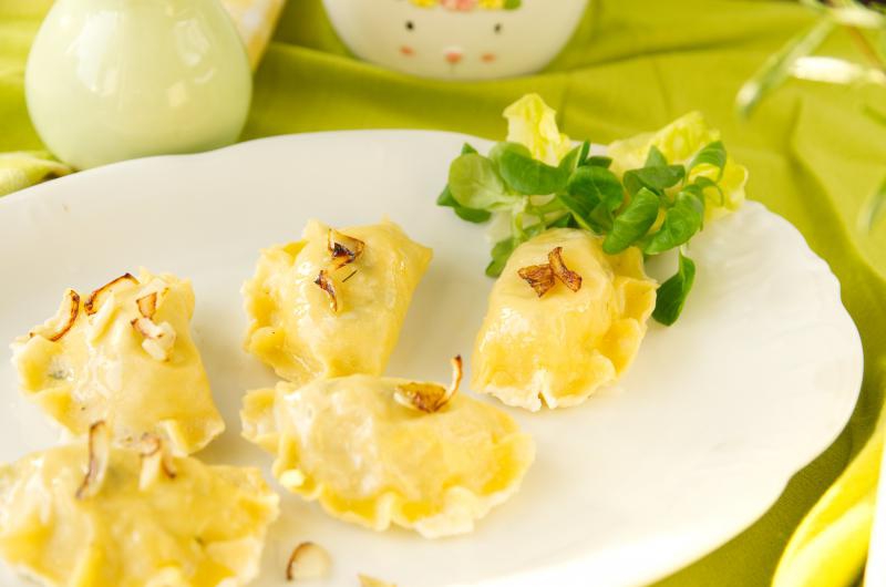PIEROGI Z MŁODĄ KAPUSTĄ