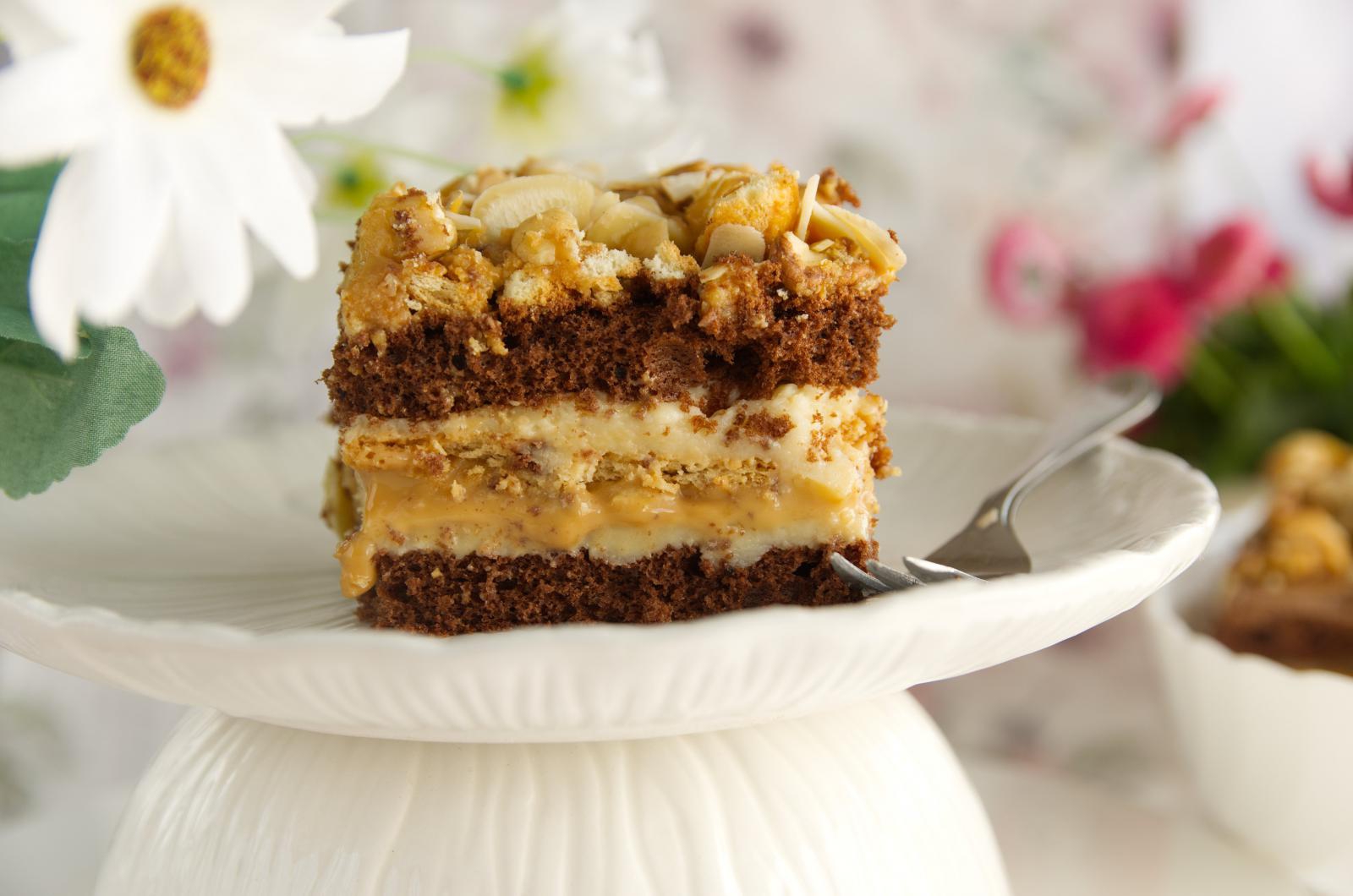 Karmelowy przekładaniec crunch